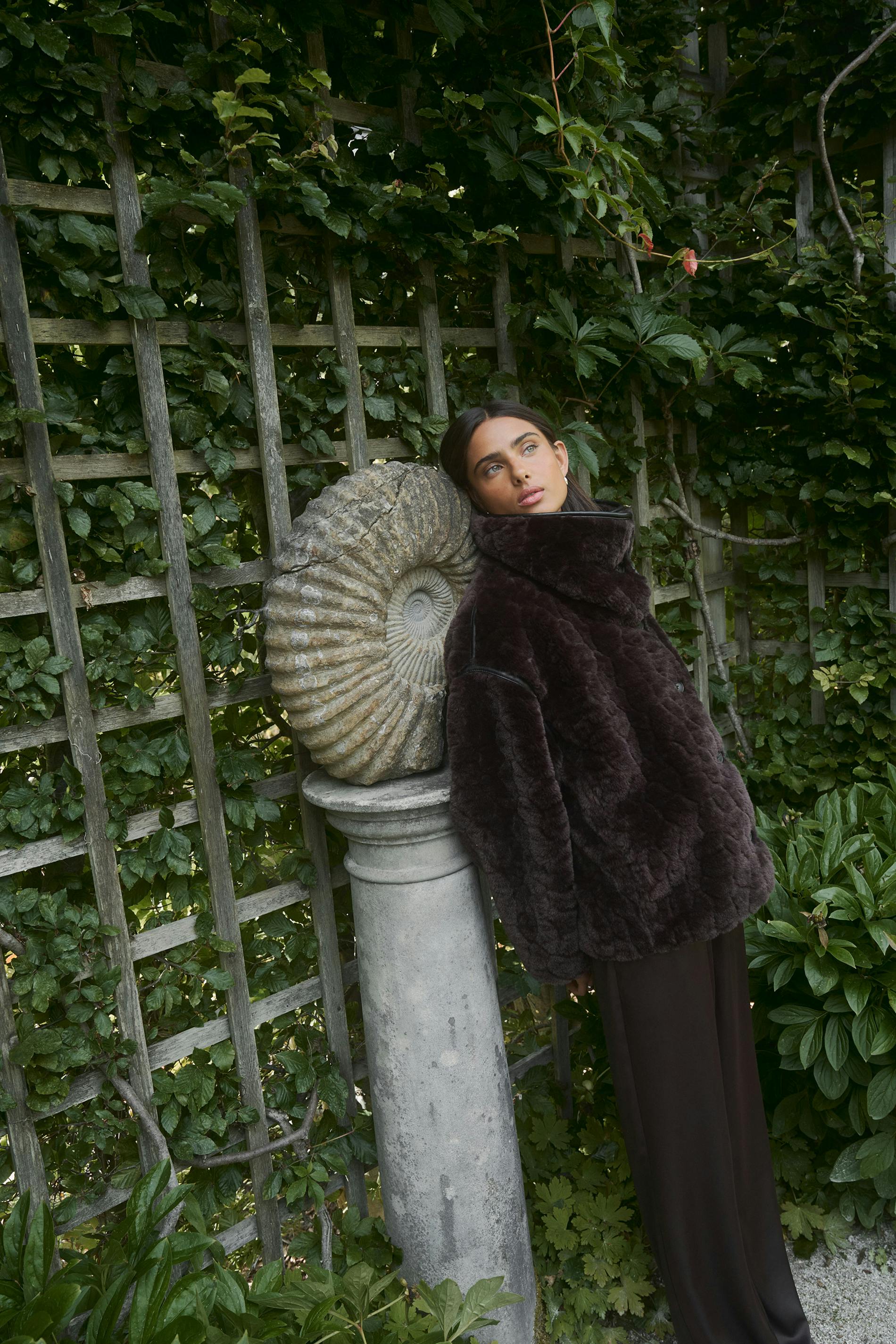 Faux fur bonded short jacket