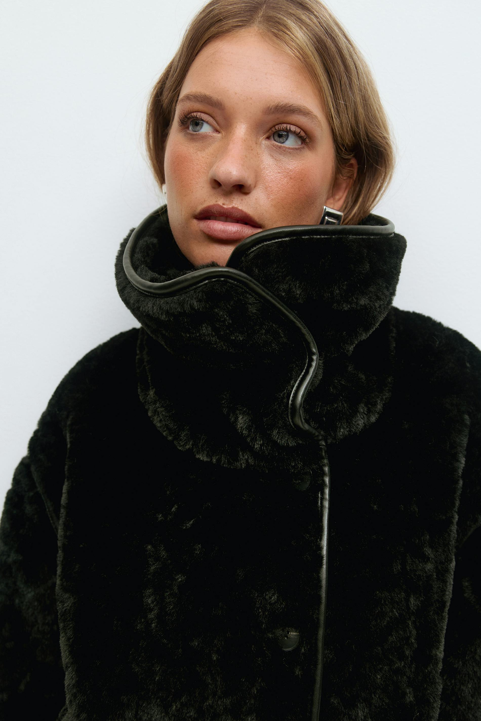 Faux fur bonded short jacket