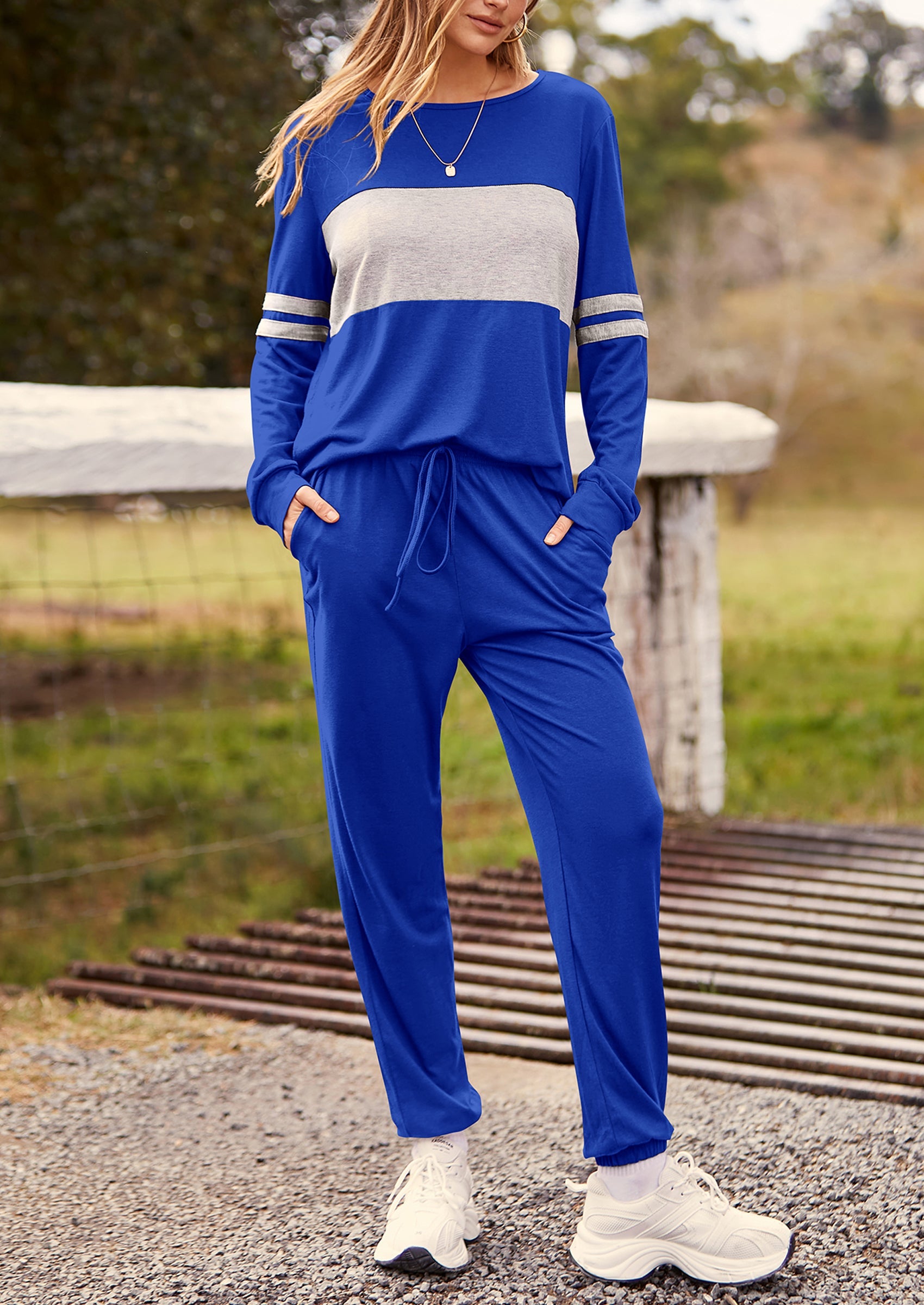 Chichi Women's Color Block 2 Piece Spring Tracksuit Crewneck Long Sleeve Tops Long Sweatpants Outfits Lounge Sets Dark Blue