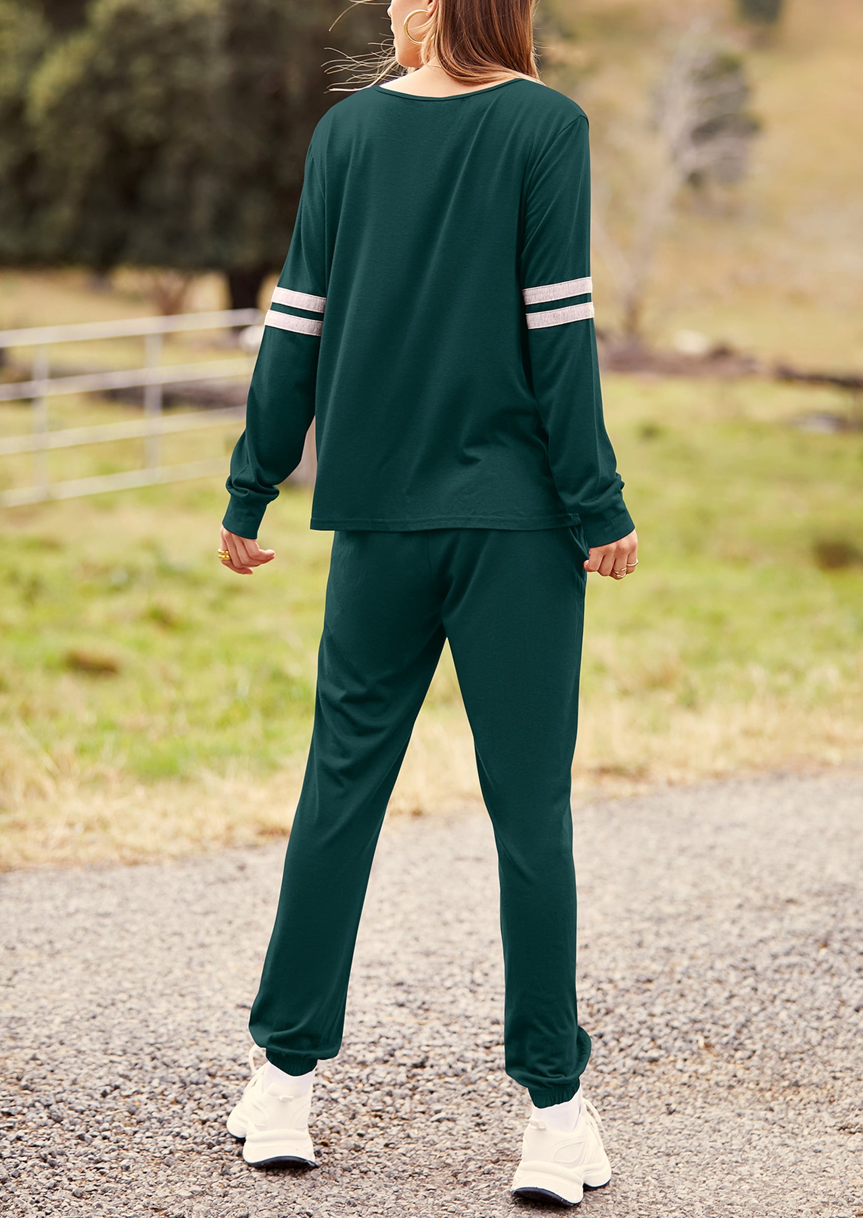 Chichi Women's Color Block 2 Piece Spring Tracksuit Crewneck Long Sleeve Tops Long Sweatpants Outfits Lounge Sets Dark Green