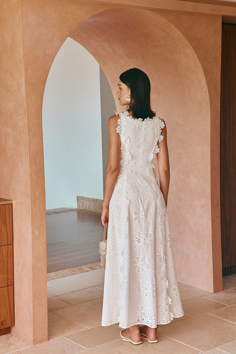 Seraphina | Lace Maxi Dress White