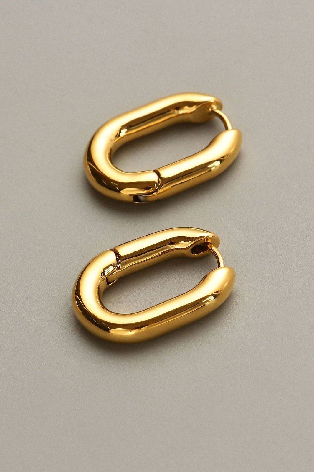 Louise - Mini Rectangular Earrings Gold