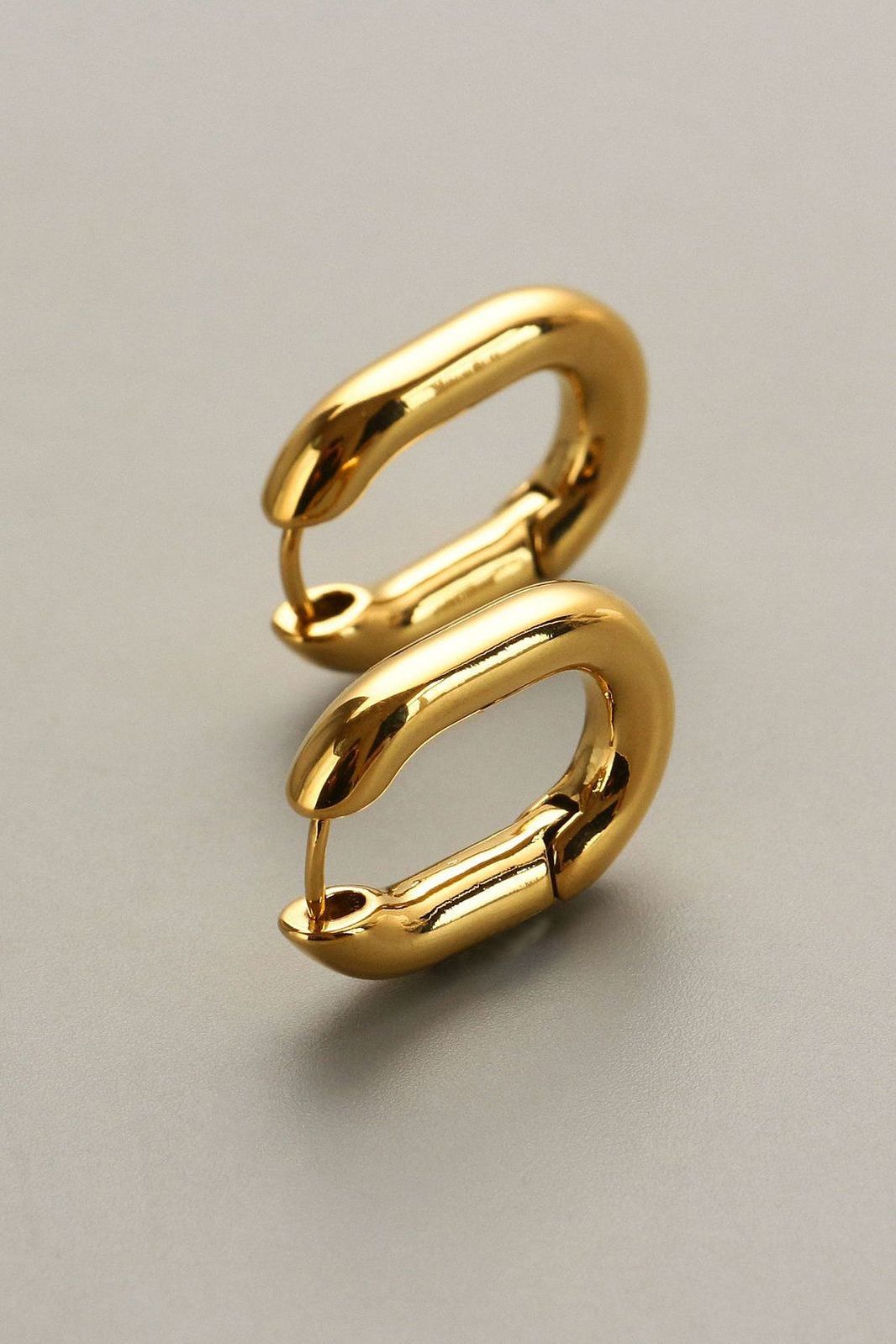Louise - Mini Rectangular Earrings Gold