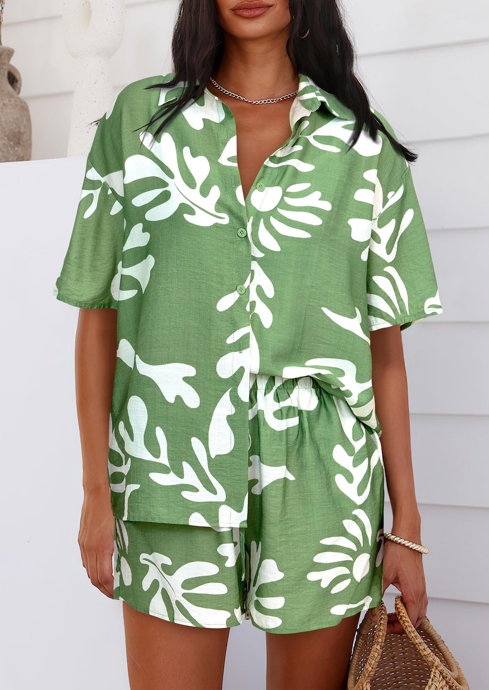 Chichi Women Summer 2 Piece Sets Printed Short Sleeve Tops Lounge Shorts Beach Vacation Outfits Green