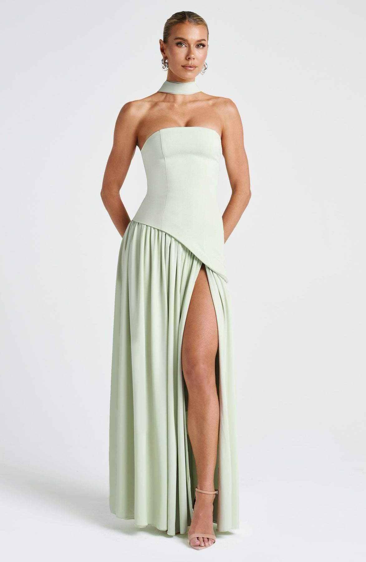 Sainte | Elegant Maxi Dress Light Green