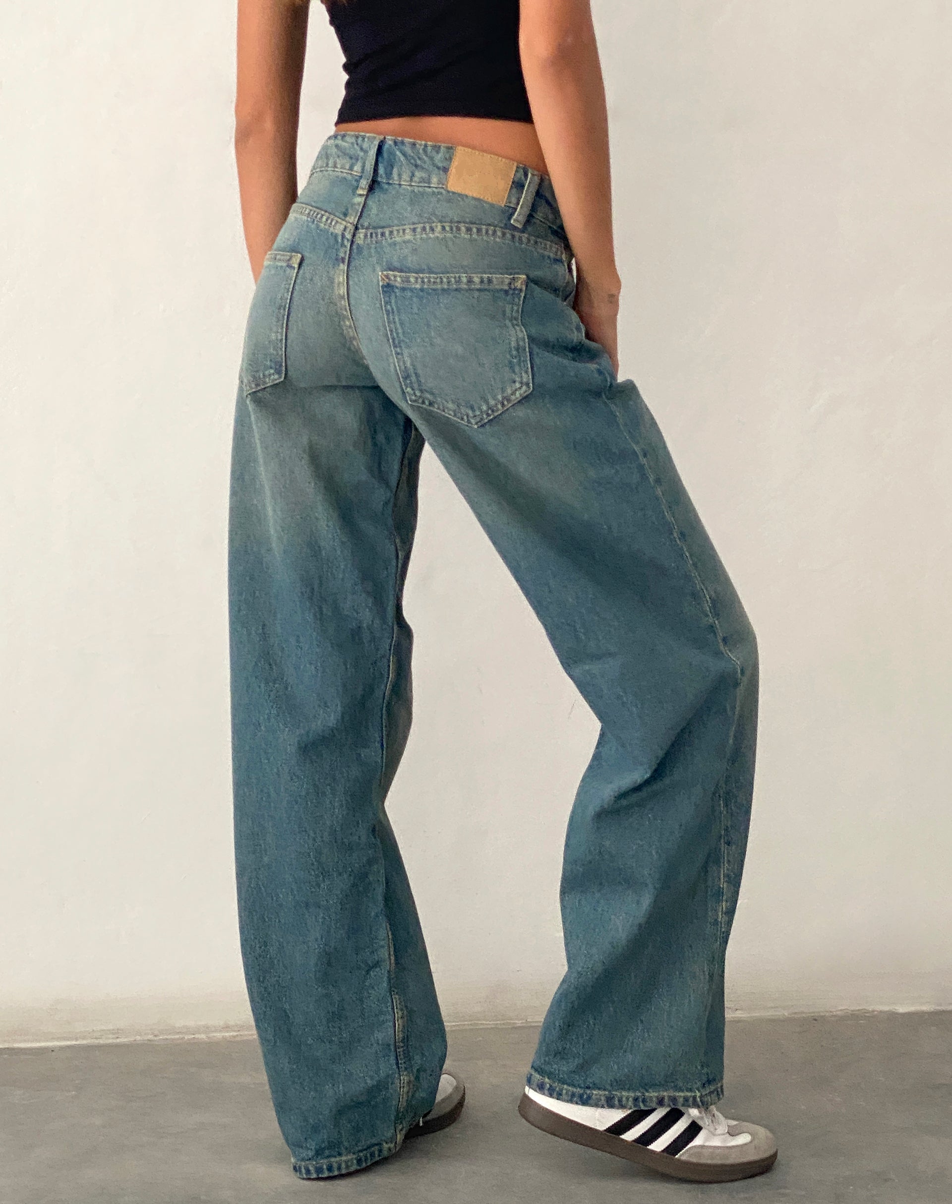Ariella | Low Rise Jeans Vintage Blue Washed