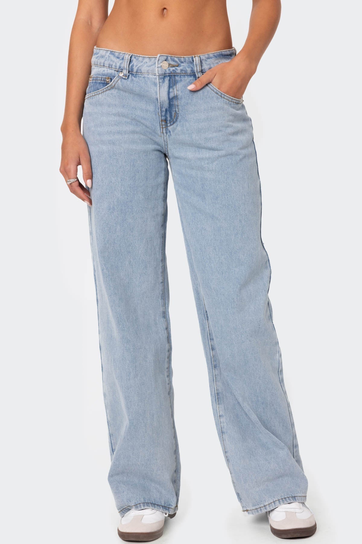 Raelynn | Washed Low Rise Jeans Light Blue