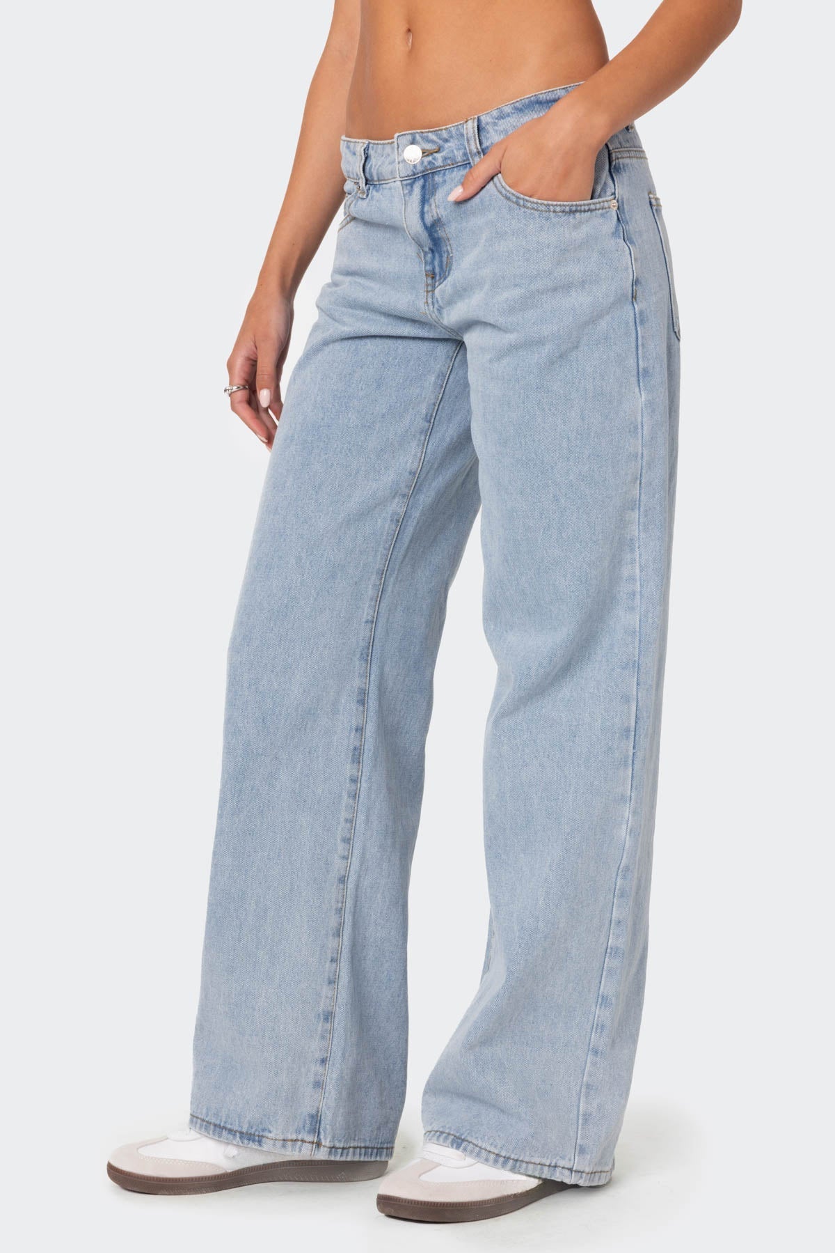 Raelynn | Washed Low Rise Jeans Light Blue