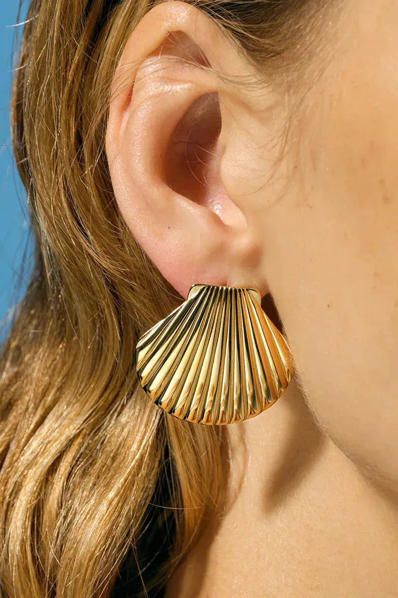 Celeste - Oceanic Shell Earrings Gold