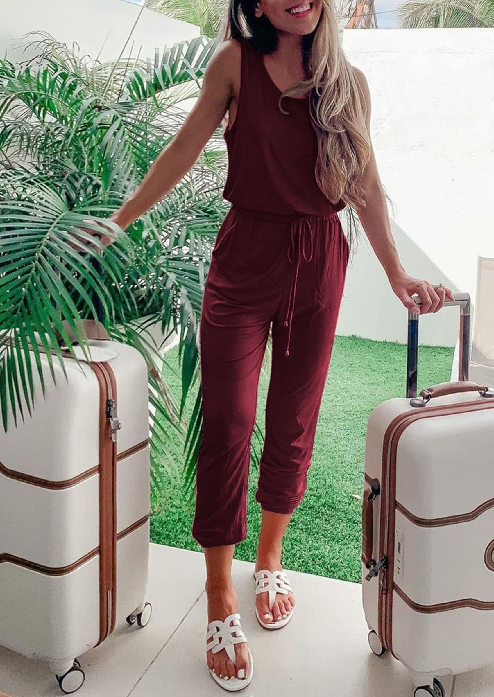 Chichi Two Piece Outfit Sets Casual Sleeveless Crewneck Tops and Sweatpants Wine Red