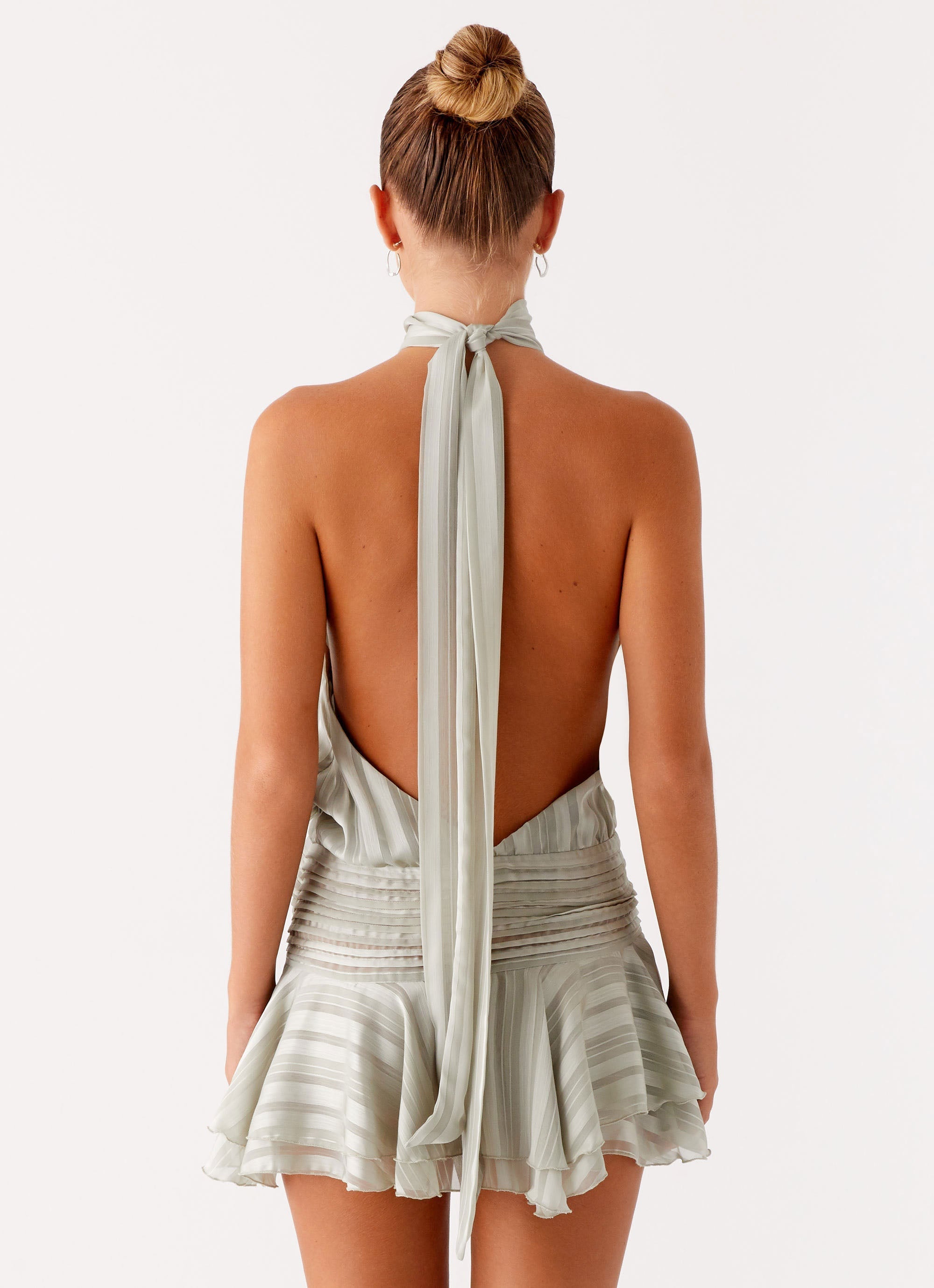 Amoura | Elegant Mini Dress Light Grey