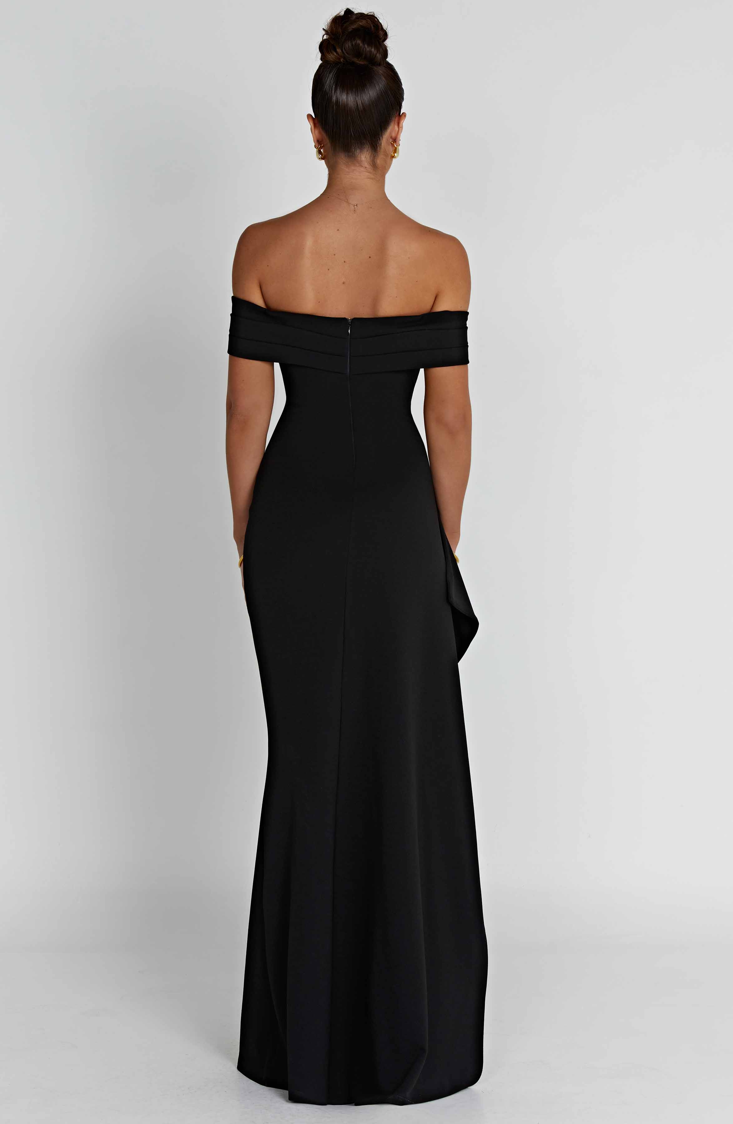 Amoura | Off-Shoulder Maxi Dress Black