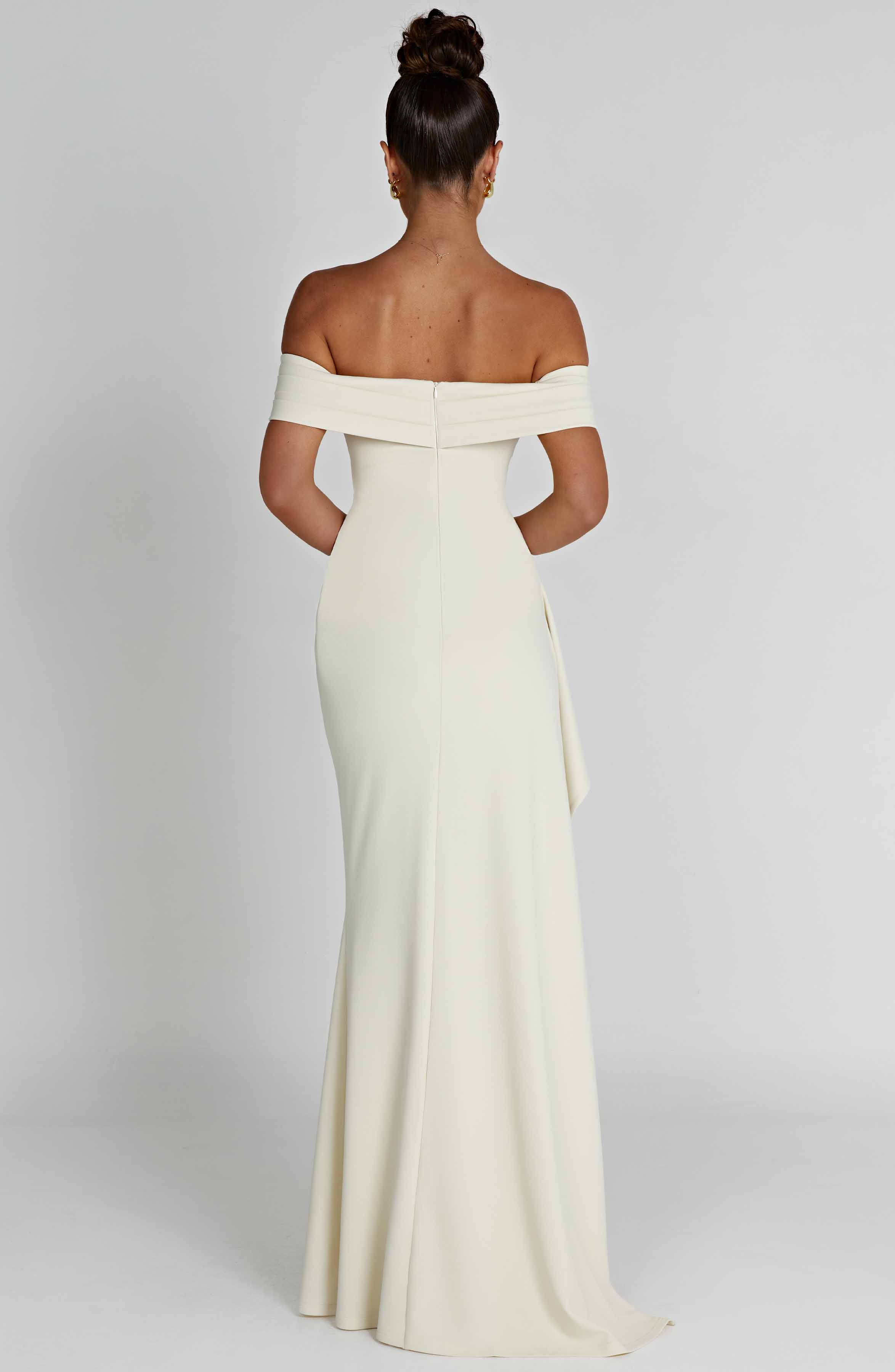 Amoura | Off-Shoulder Maxi Dress Ivory